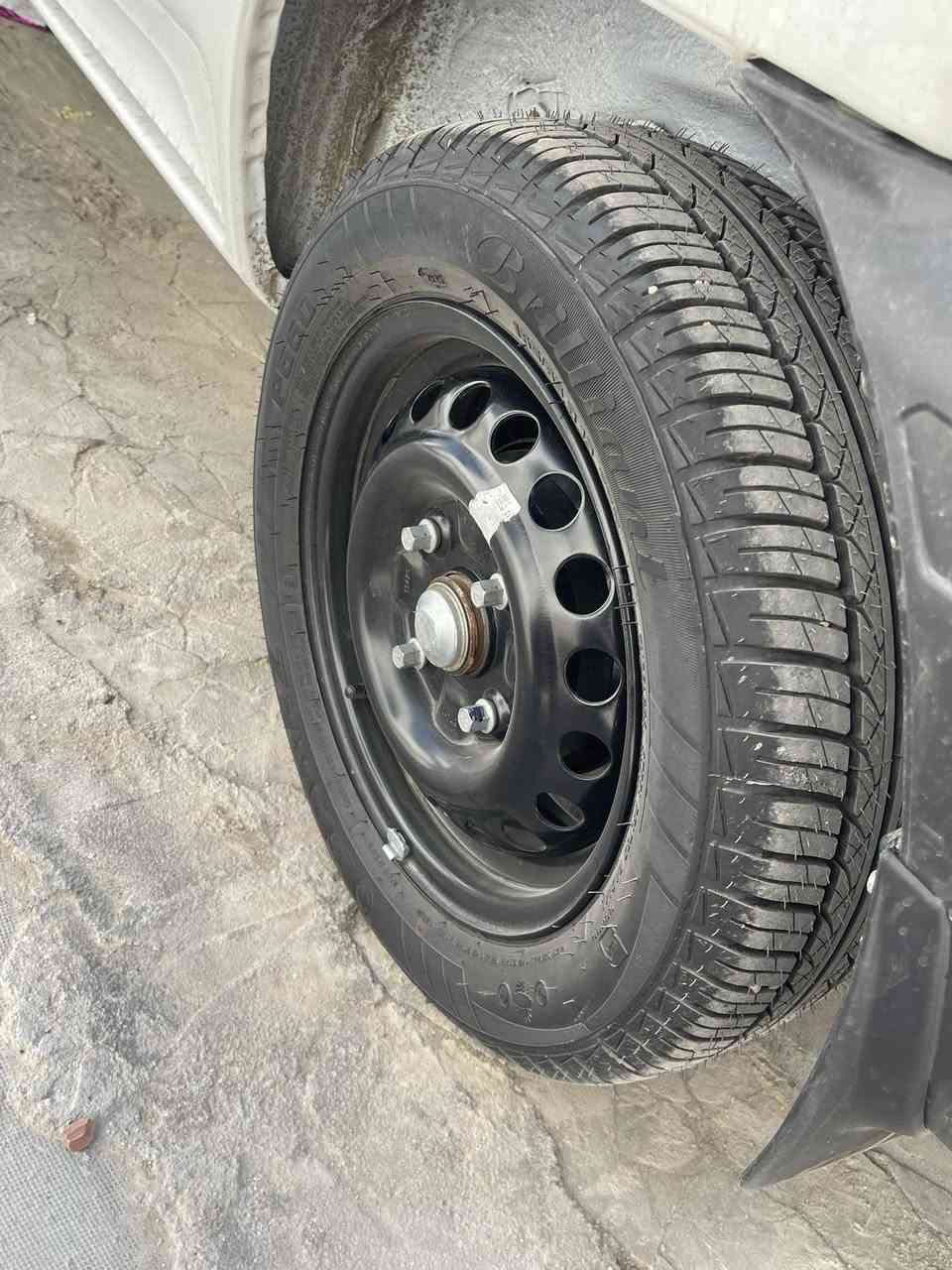 سلام عليكم عدي ذني تايرت مال زيرو 26ماشيه 400كيلو فقط مراوس بتاير لخشن ذيج نقشه حتلو اطي فرق عادي


**إذا كنت صاحب هذا الإعلان وتريد حذفه لأي سبب، رجاءا أرسل رسالة إلى الدعم الفني**