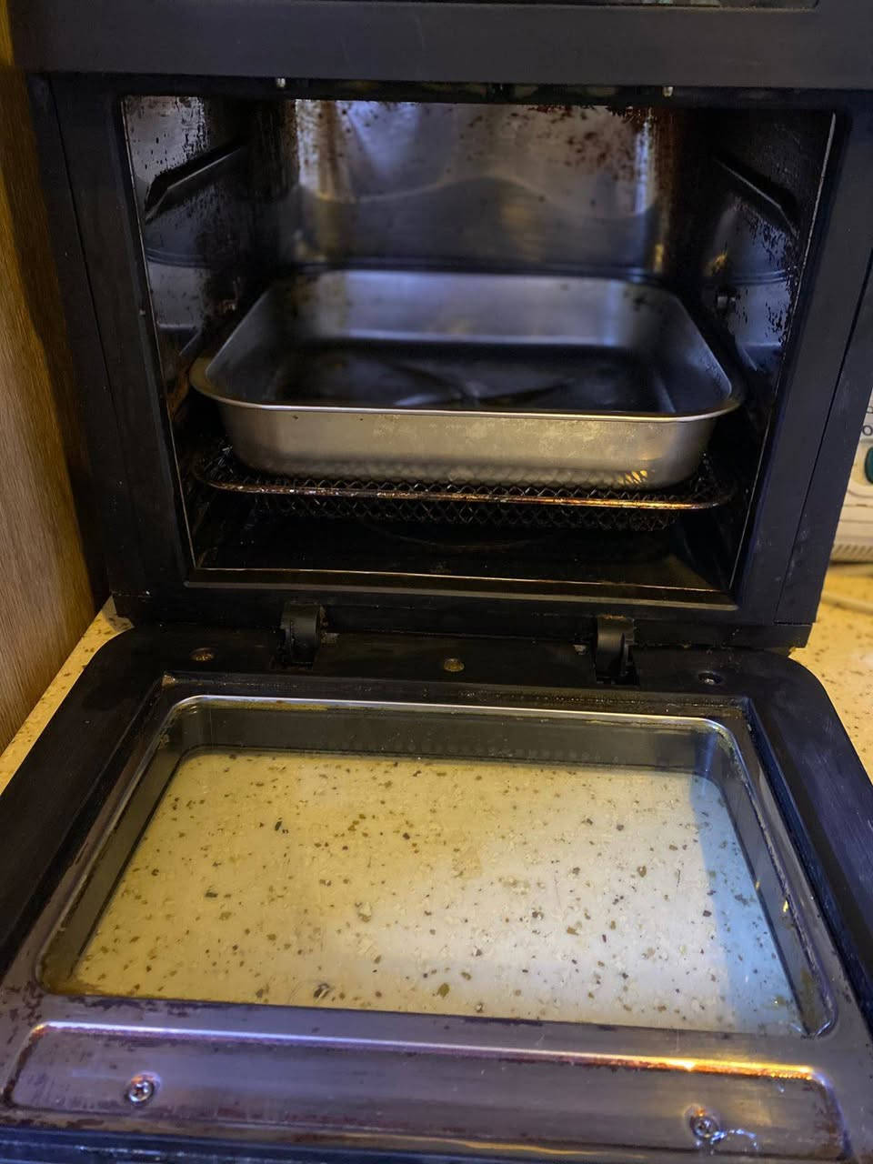 السلام عليكم أغراض للبيع المكان بغداد المنصور حي دراغ للتواصل واتساب *********** او ماسنجر
صوبه سعره ٥٠
زولية جديده السعر ٥٠ الطول ٥ والعرض ٤
قلاية هوائيه السعر ٥٠
مكناسة كهربائيه وحدة سعره ٤٠ والثانيه ٥٠
الجولة سعره ٢٠ أصلية
