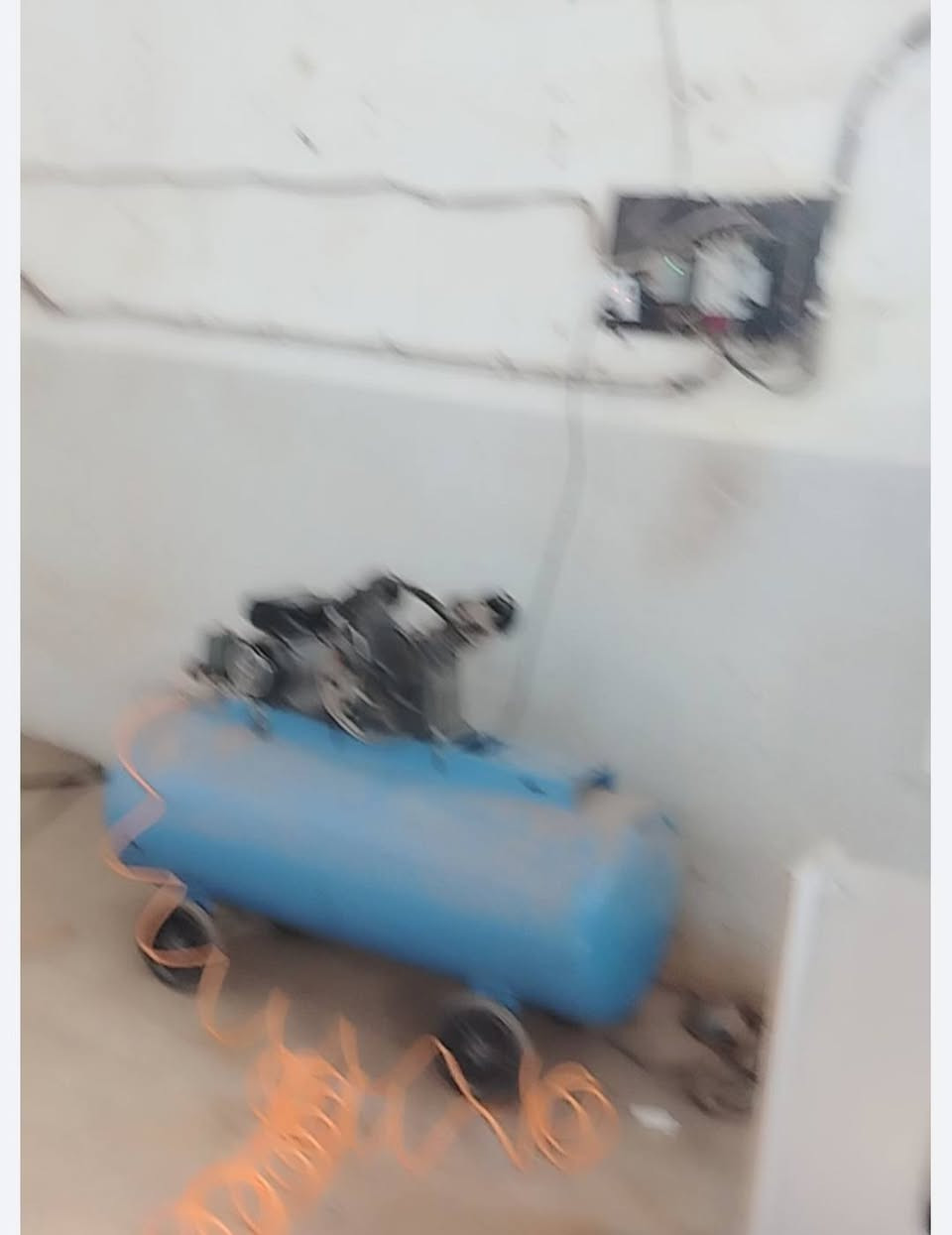 معمل كاونترات متكامل المكينه BBSقونيا التركيه ٢٤
درجه اولى مولد اسكانيه فطيمه ١٠٠كيفي خير من الله
منشار صيني درجه اولى منشار ألمنيوم يلمز ادوات درينات
بطل هوه ٣٠٠ روافع العداد ٣ شافطه خشب
للشراي يخابر على الرقم *********** واتساب
والمايشتري لايتعبنا
