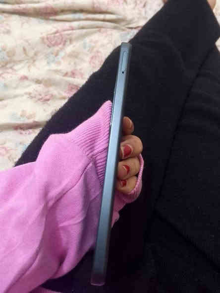 تليفون ردمي 71 جديد اشتريته300و50 اروسه ابيفون 13 حتلو مستخدم عنواني حله نادر  تواصل رقم ***********
