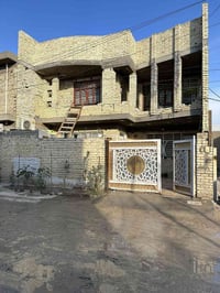 للبيع دار مساحته 200متر طابقين واجه ١٠ ونزال ٢٠ بيه ست غرف نوم ومطبخ ح...