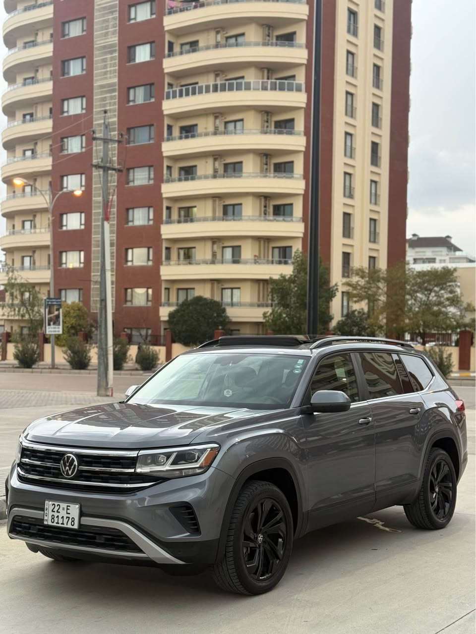 السلام  عليكم ورحمة الله وبركاته 

‏‎‏‎       ——— لـلـبـيع  ———

فولكس واگن اطلس — Volkswagen Atlas

‏‎‏‎وراد أمريكي.     —  فقط البرده  

‏‎‏‎الموديل           — 2022

فئة.                 — SE /4WD 

حجم المكينه   — 3600/ V6

‏‎‏‎اللون               — نفطي   

‏‎‏‎المسافه المقطوعه — 41.000 

‏‎‏‎حاله السياره. — بدون صبغ (( دعاميات بدون صبغ ))

‏‎‏‎المواصفات 
‏‎‏‎- بصمة تشغيل 
‏‎‏‎- بصمة أبواب 
‏‎‏‎-تشغيل عن بعد 
‏‎‏‎-ترحيب عند الاقتراب 
‏‎‏‎-كشنات جلد 
‏‎‏‎- رادار جانبي 
- شاشه ديجتال 
-اشاره بالمرايه 
-حساس امامي خلفي 
-شحن وايرلس
-بردات خلفيه 
‏‎‏‎-رادار امامي 
‏‎- رادار خلفي 
‏‎‏‎- شاشه كبيره تدعم نظام الأبل كار باي ونظام الاندرويد 
‏‎-تدفئة ستيرن
-فتحت سقف بانوراما 
‏‎-دبل اكسل 
‏‎-اوتو هولد 
‏‎-اوتو ستوب 
‏‎-هندبريك بصمه 
‏‎-٧وضعيات قياده 
‏‎‏‎-كشنات تدفئة 
‏‎‏‎- ستيرن بحركه كهربائيه 
‏‎‏‎- تبريد مركزي 
‏‎‏‎- بگ لايت LED 
‏‎-صندوق كهربائي 
‏‎‏‎-كرسي السايق بحركة كهربائيه 
‏‎‏‎-تحكم ستيرن جهتين 
‏‎‏‎-تحديد سرعه 
‏‎‏‎-مانع انزلاق 
‏‎‏‎-ليد نهاري
‏‎‏‎-كامره خلفيه دواره 
‏‎‏‎باقي المواصفات المعروفه 

‏‎‏‎السعر            — اكتب تم ويوصلك السعر  مباشر 

‏‎‏‎رقم السياره    — أربيل  

‏‎‏‎موقع  السياره — السليمانية 

‏‎‏‎للأستفسار.     — *********** - *********** السليمانية, العراق
