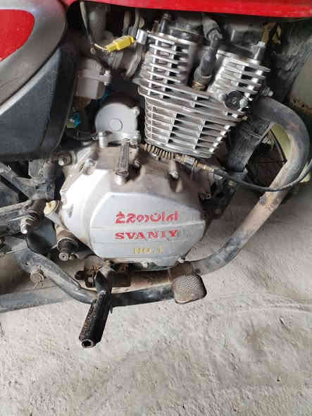 السلام عليكم بوكسر 23 محور محرك سيفان جديد الدراجه اي نقص مابيه شغل وطلع سعر الدراجه 900 وبيه مجال حك جيه دراجه خير من الله الله شاهد لواصل واتساب وبخدمتكم *********** مامرقم اوراق كامله الدراجه صاله تقريبا 7 اشهر متروكه طابكه
