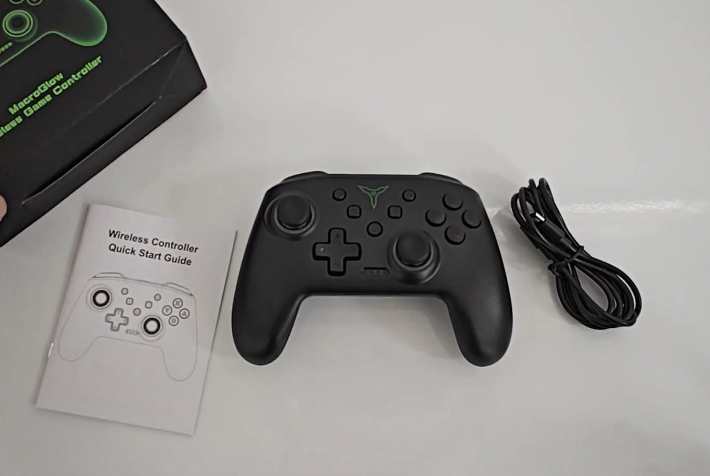 كنترولر macroglow
الجويستك احترافية وايرليس بلوتوث جديدة غير مستخدمة تدعم windows/android/ios/Nintendo بيها rgb مثل ما موضح بالصور تكدر تغيره و تتحكم بيه و كذلك بيها خاصية ضغط تلقائي auto click و بيها ازرار خلفية و تدعم جيروسكوب و كذلك بيها خاصية programming multiple bottoms يعني تكدر تخلي زر واحد ينفذ سلسة من الاوامر و بيها بعد هواي خاصيات السعر 25 الف فقط و توصيل موجود مكاني البصرة


**إذا كنت صاحب هذا الإعلان وتريد حذفه لأي سبب، رجاءا أرسل رسالة إلى الدعم الفني**