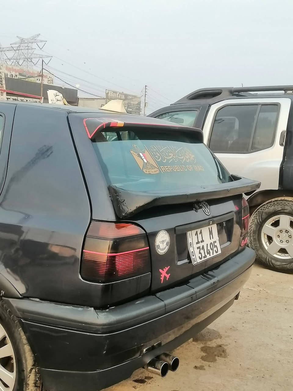 السلام عليكم سياره كولف جاهزه مديل 1993مكينه 2000 لاتنقيص لاتبخير كير اوتو تخم تاير جديد حداديه جديده  دواخل جدآ نضيفه تبريد شغال جاهزه من كلشي وتراي وين ميعجبك رقم بغداد دولي بسمي السعر 45مكاني بغداد ***********
