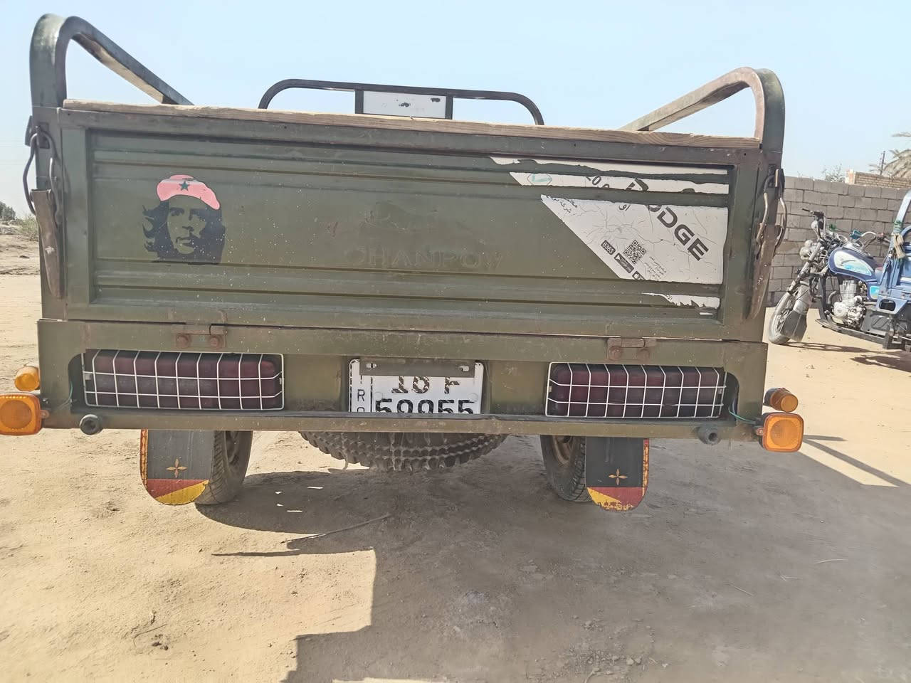 للبيع موديل 2019سنويه ورقم انكليزي السعر1800بيه مجال مكاني الشاميه الحفار الكبير للاتصال ***********
