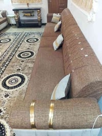 تخم ديوان نظيف جديد استعمال قليل سعر ٦٠٠ بي مجال العنوان بغداد منطقة ا...