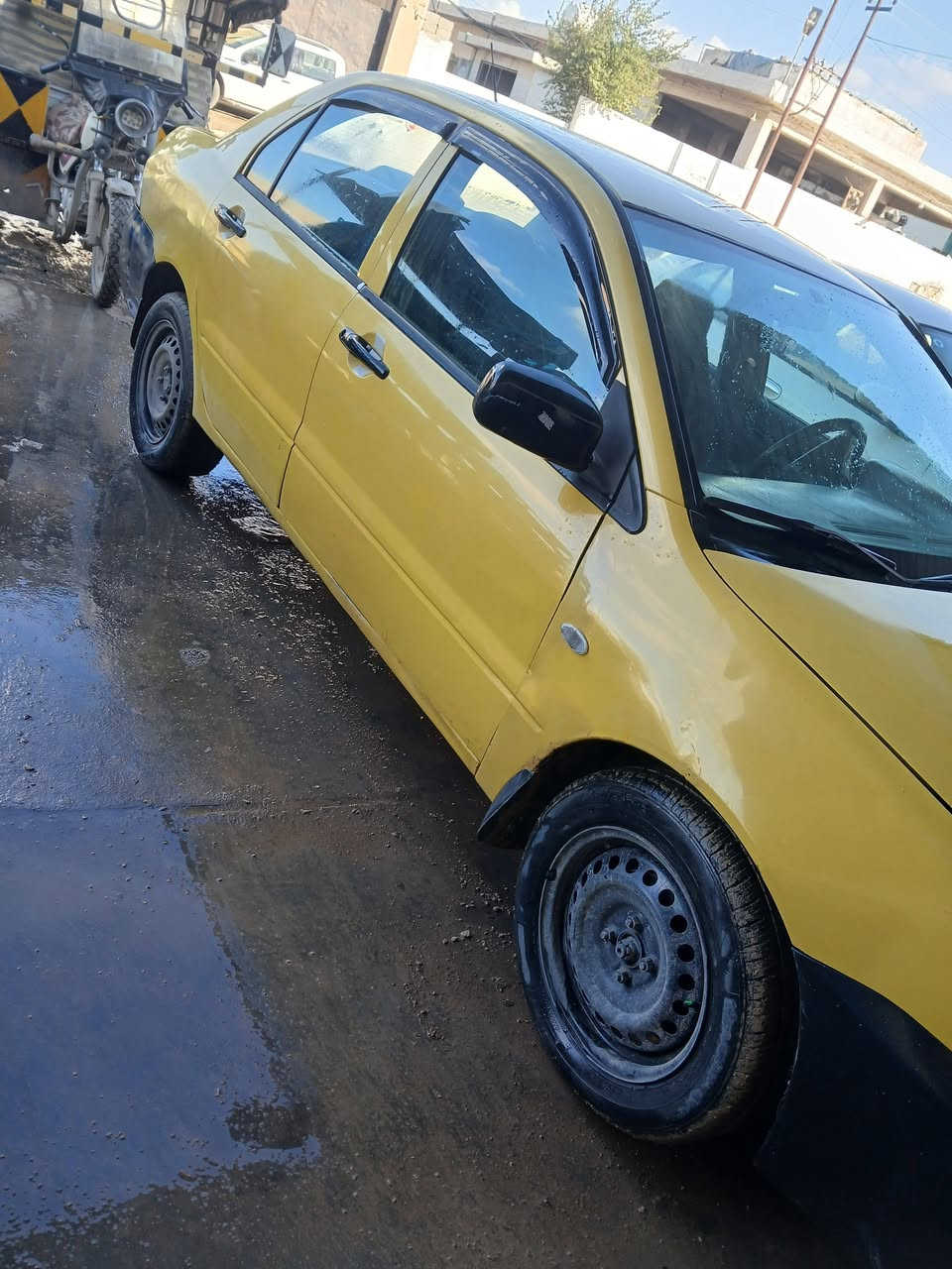 لانسر٢٠١٠ رقم قادسيه كيراوتماتيك بدون ضررصبغ بس الهلات اشويه اخياس بربع الباب السياره بديالى ٧٠ اوبيه مجال ***********
