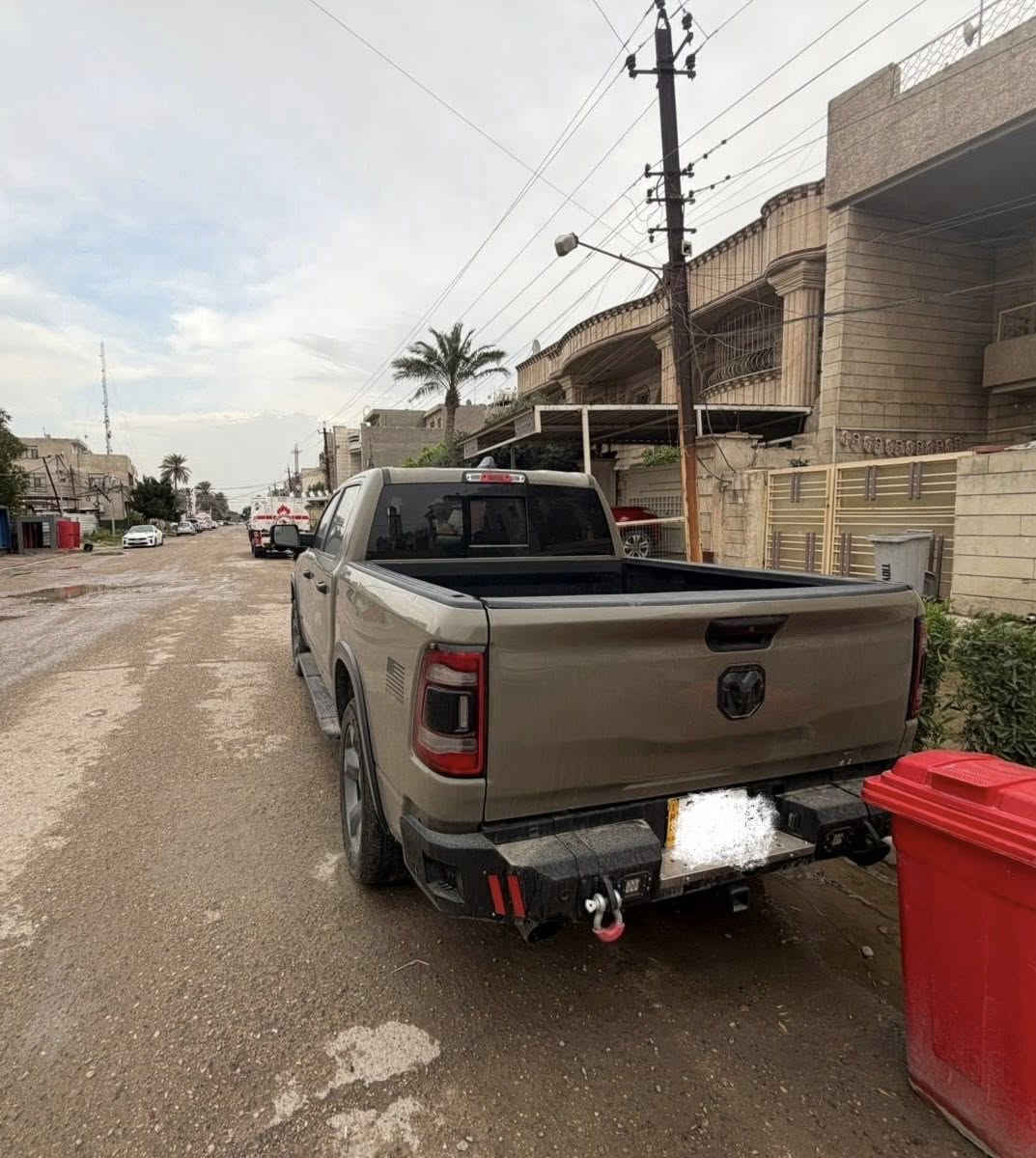 سلام عليكم موجود دوج رام للبيع موديل 2020.      رقم أربيل ضرر صفحه اليمنه والباب الخلفي صبغ للستفسار على سعر اتصال على رقم الهاتف
:***********
