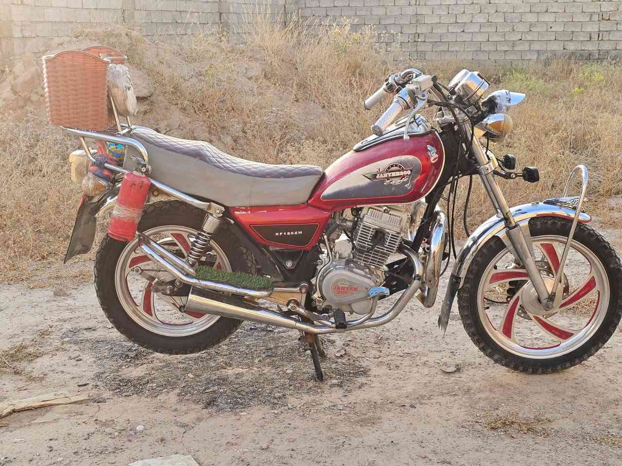 الموطور البيع جني دبل بلك موديل 18
محرط شرط ما مفتوح ولا صرف ولا تبخير 
كهربايات كله شقاله 
دبلات شقاله 
وياله جديده تواير جديده 
السعر 650 وبي مجال 🫴🏻
العنوان ناحيت الزاب 
الستفسار خاص موجود 
***********
