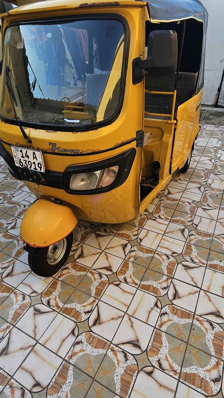 تكتك تي في اس موديل 20كفاله بدي ومكينه رقم وسنويه نكليزي هزه جديده تكتك جاهزه مجهزه تراي شرط زيرو تكتك مال جناي ما اذب عليها ربع كهربائيات كلها شغاله السعر 5500مكاني بلبصره بلحيانيه وهاذ رقمي ***********
