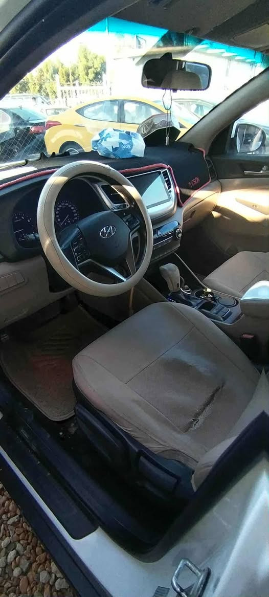 توسان،،، خليجي،،، اللون أبيض 
موديل/ 2018
محرك / 2000
رقم أربيل / انكليزي
مكفوله / فقط ، شويه من البنيد
كير،،،، محرك،،، تبريد،،، مكفوله
كربلاء،،،،
***********
