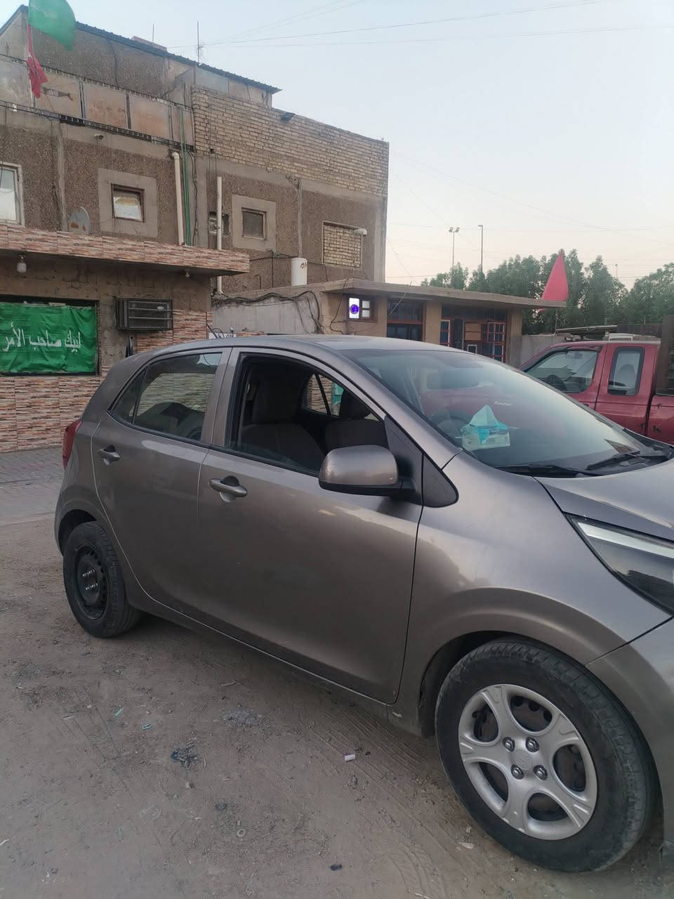 بيكانتو 2019 خليجيه رقم اربيل بأسمي شرط تحويل سنويه جديده  شاشه وكامره وتحكمات الهزه خلصانه  ماشيه 115قابل للزياده رقم مميز بانزين كل محسن دهن وكاله باتري جديد ادامه بانزين جديده كير ومحرك وتبريد كفاله  سونارها موجود وبيها رصعتين عدا السونار  تلحيضات بسيطه سعرها96ورقه او مراوس  مكاني الكرخ البياع *********** واتساب
