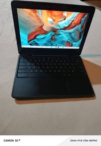 لينوفو e300 • شاشة ١٠ بوصة • شاشة لمس قابلة للطي