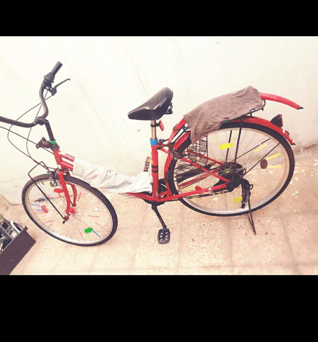 السلام عليكم ورحمة الله وبركاته باستك حجم 26 بستكل جديد ما يعوزو شي السعر 90 وبي مجال شي قليل التواصل على الرقم *********** او على خاص
