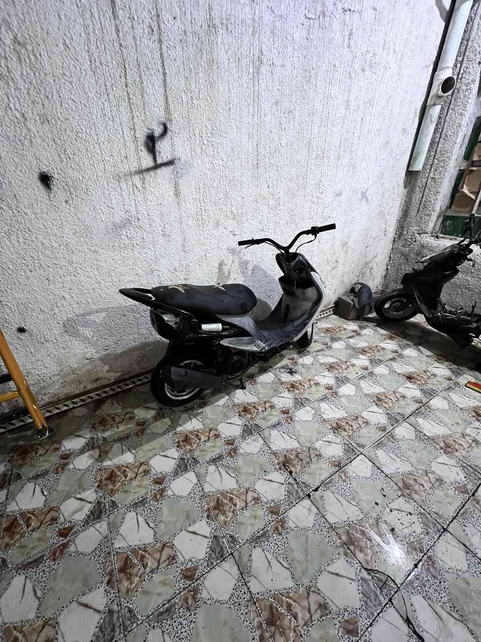 سلام عليكم ماكس قجمه للبيع كفراتهن كلهن كاملات من طول ل طول فول ملاح كلشي شغال بيها مفتوحه مره وحده بس نعومه وشلعه ومعدل تخبل رايده ب ٥٠٠ وبيها مجال مكاني بصره الجزائر التواصل ***********

