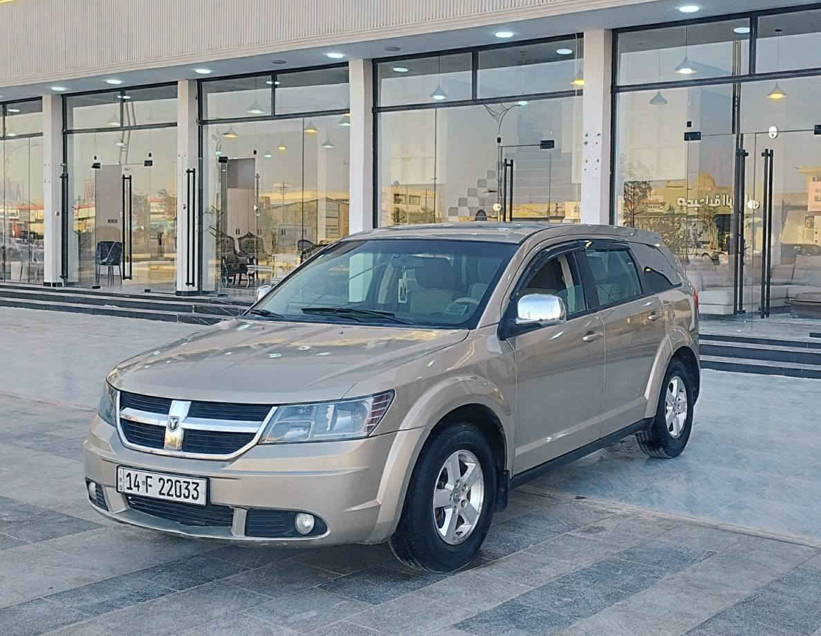 دوج جورني مديل 2009وارد امريكي كلين مكفوله من الضربه والتبديل رقم مميز بصره نكليزي سنويه لل28مشروع وطني السعر 95وبيه مجال للستفسار اكثر ***********مواصفات داخل بيجي مثبت سرعه كشنات مخمل مكينه وكير مكفولات حجم لمحرك 6سلندر 7راكب ثلث قطع تبريد تخم تاير كهربائيات كلهه شغاله كشن كهربائي حداديه جديده سياره جديده وجاهزه  وأي نقص مابيهه المكان الناصريه مركز الشطره, ذي قار
