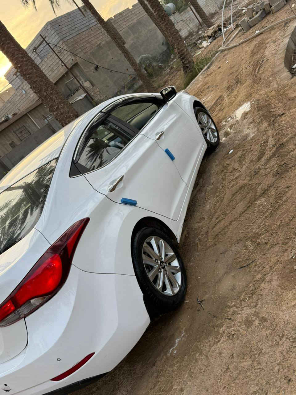 السلام عليكم النترا 2016 خليجي محرك 1800 دوش رقم بغداد فول مواصفات حتى حساس خلفي  عدا البصمه مكفوله  سونار موجود بلمنشور
السعر 130  بيها مجال بسيط ***********
