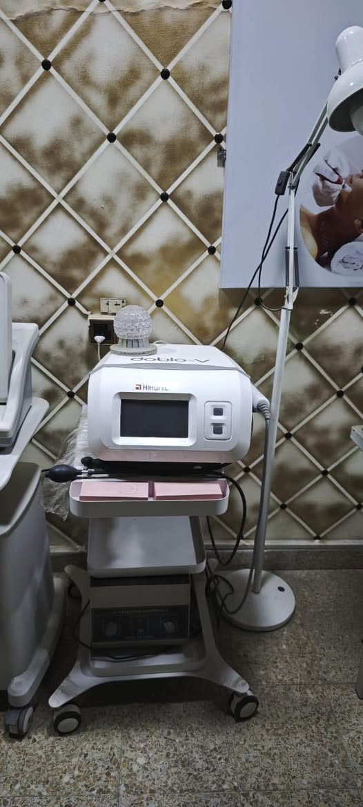 أجهزة عيادة تجميل للبيع بسعر مناسب 
للاستفسار اتصل بنا على الرقم او مراسلة الصفحة
***********@
