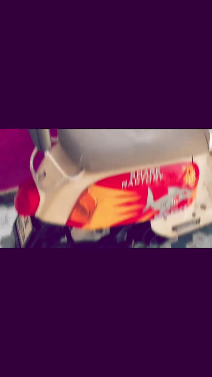 السلام عليكم ورحمة الله للبيع 🛵🛵
دراجه بوليسي للبيع اللون احمر ❤️❤️

وعليها لزكات كلش حلوه 🦈

الدراجه كفاله عامه ما مفتوحه وكابريتر  الدراجه مختمه 

كريمي اصل 🈚️🈶 العنوان كربلاء 

للستفسار  ***********📱📞📞 ومتواجد على الفيس  
بوك السعر خاص

