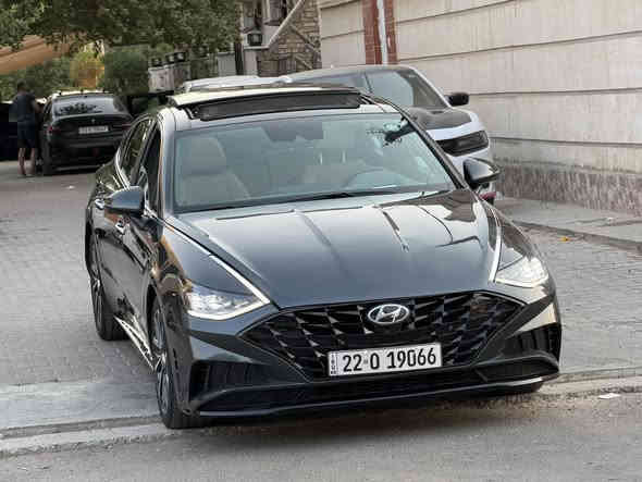 -
سوناتا موديل 2023 فئة لمتدد فول الفول
اعلى فئة بالسوناتا--بدون ايرباك بدون دواخل
ربع البنيد صبغ بيها فقط ليبل واحد كلها
  شنو ابالك بيها مواصفات
اوتو بارك تتقدم وترجع بالريمونت 
رقم اربيل  تحويل وكالة حاضر حجم المحرك 1600تيربو  صاروخ 🚀 
السايره دخول جديد ماشيه (24   الف))
1- بصمة ابواب لمس + تشغيل + صندوق
2- بانوراما ( فتحة سقف ) + بردة سقف كهربائي 
3- دشبول دجتال متغير 3 الوان
4- كشنات كنتارا حضن  
5- كشن كهرباء  2 امامي 
6- كشنات تدفئة تبريد
7- خزن 128 كيكا + ( android auto + apple car play)
8- 4 رادرات امامي وخلفي وجانبي + توقف تلقائي
9- اشاير في المري + نفطة عمياء في المري
10- انارة داخلية مركزيه 13 لون بلادي بيبان ودشبول
11- شاشة الحجم الكبير 12 انج + تحكم عام على السياره
12- سستم صوت BOSE الصوت 12 سماعة و دمام 2
13- لايت امامي 4 عدسات LED بكلايتات لد
14- هاندبريك بصمه + اوتو هولد للتوقف في الازدحامات
15- شاحنة طوارئ شحن سريع
16- منفذ USB امامي خلفي 
17- شفتات في الاستيرن كير ( تبترونك رياضي )
18- نظام المساعده على الاصطفاف
19- نظام الترحيب عنده الاقتراب داخل وخارج السياره
20- ويل سبورت N حجم 19 
21- 4 وضعيات قياده + تغير اللون في الدشبول 
22- نظام تحديد المسار 
23- مثبت سرعه 
24- نظام مستشعرات في الباب من تنفتح الباب تتوقف السياره 
25- تبريد السياره بيانو 
26- كيجات الكتورنية
27- كير 8 نمر دبل گلج
28-  خمس كامرات
السيارة مكانها بغداد الكرخ حي الجهاد الاطباء 
اي استفسار الاتصال على الارقام
 غير متواجد على فيس فقط واتساب
سعرها 198   ورقة  
--
***********  
واتساب او الاتصال عالرقم
