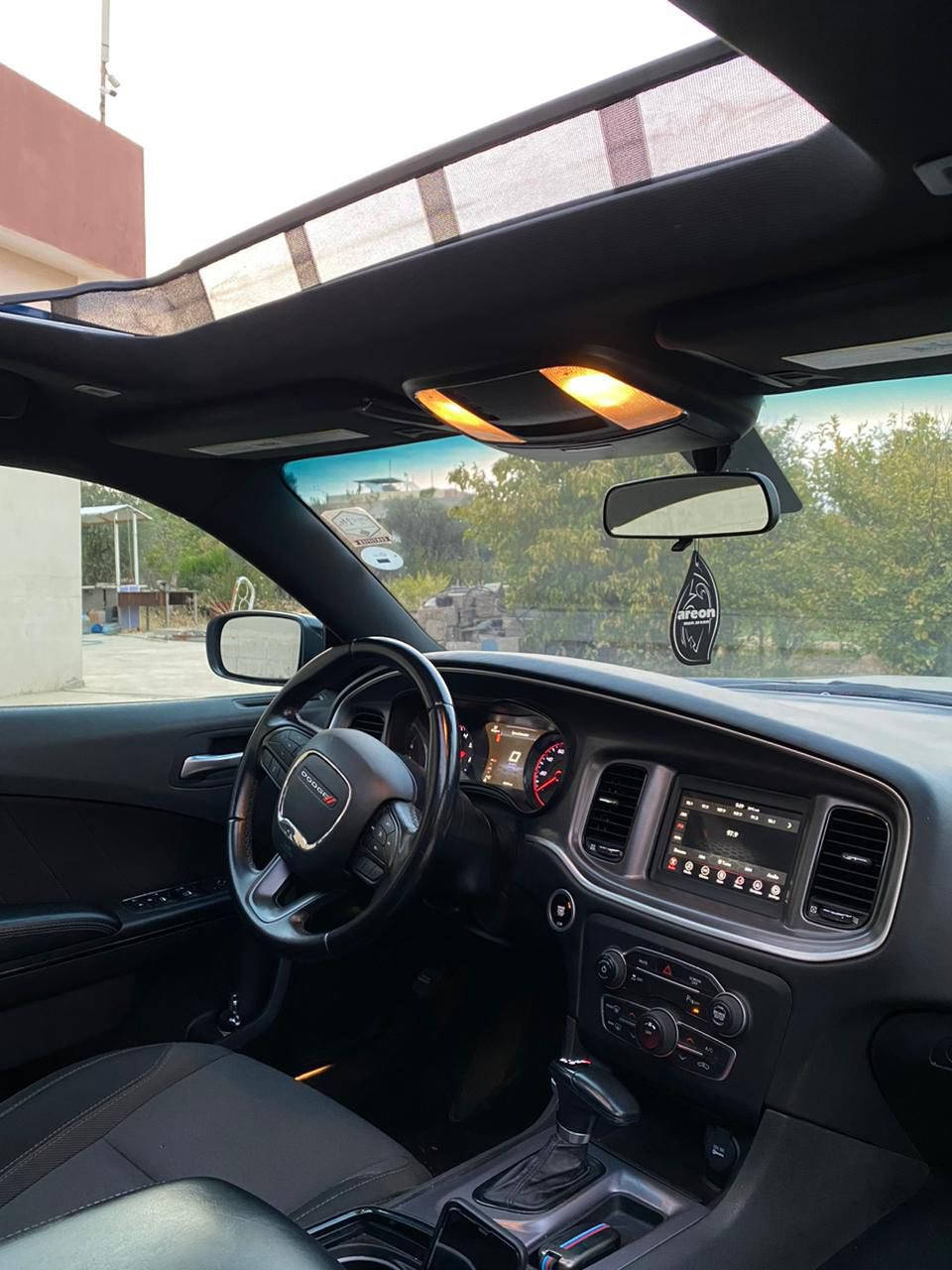 السلام عليكم جارجر 2021 الحادث وي الصور وبنيد محدث تخم تاير جديد صار إسبو وي الصدر كامل شرط التحويل أو وكاله مكاني كركوك 
*********** الشراي يتصل مكلف بلنشر  تحياتي للجميع
