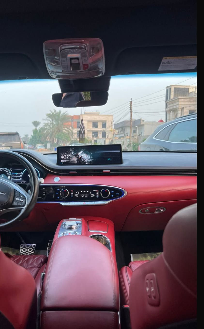 Gv70 ‏ 2023 Prestige
2023
فخامة كورية 🇰🇷 + أداء رياضي ⚡ + كل التقنيات الحديثة ✨

المواصفات الرئيسية:
✅ بانوراما + شاشة 14.5 إنش مع CarPlay & Android Auto
✅ كاميرات محيطية 360°
✅ مقاعد جلد كهربائية حمراء مع تبريد، تسخين، ومساج + وضعية الطيارة
✅ السيارة تتحرك للأمام والخلف بالريموت بالكامل
✅ شحن لاسلكي
✅ محرك3500 تون تربو  – 400hp+ دفع رباعي 4WD
✅ 5 أنظمة قيادة متعددة
✅ إنارة داخلية متغيرة الألوان + LED
✅ صندوق كهرباء + منافذ كهرباء متعددة
✅ هوك خلفي
✅ نظام ترحيب عند فتح السيارة
✅ نظام صوتي Lexicon 15 سماعة + Quantum Logic

السلامة والمساعدة:
• وسائد هوائية 
• مساعد تتبع المسار، النقطة العمياء، تفادي الاصطدام الأمامي والخلفي
• مساعد صعود التلال، تثبيت سرعة ذكي، كاميرا محيطة

📍 المكان: بغداد
📏 عداد المسافة:26
💰 السعر:30 الف دولار
📞 واتساب:*********** 
ملاحطه:حادث سياره بنيد +جاملغ مبدل نفس لون جاملغ خلفي صبغ
