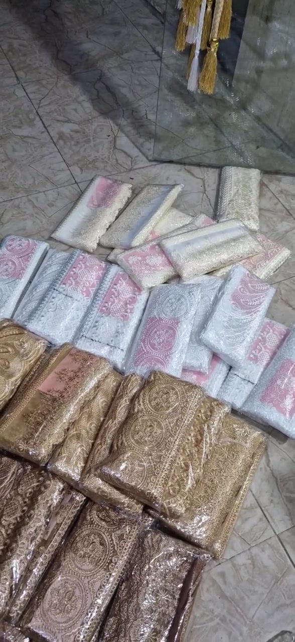 شيفون عرض 4 أصابع
اسعار تنافسية بالجملة والمفرد
نوعية ثقيلة وخفيفة 
سعر الطول الخفيف ب 4000 
سعر الطول الثقيل ب 5000 
سعر المتر بالمفرد بالف دينار
العنوان : خانقين شارع المصرف مجمع آشتي مول طابق السراب محل اقمشة ولوازم خياطةالمصطفى
موبايل : ***********
توجد خدمة التوصيل داخل خانقين وجميع محافظات العراق

