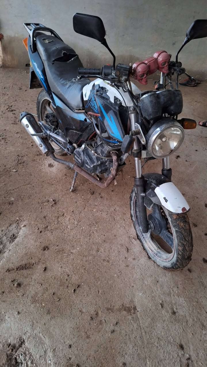 السلام عليكم  دراجه لبيع موديل  2019 
المكان واسط الصويره  الاستفسار الاتصال ع الرقم ***********
