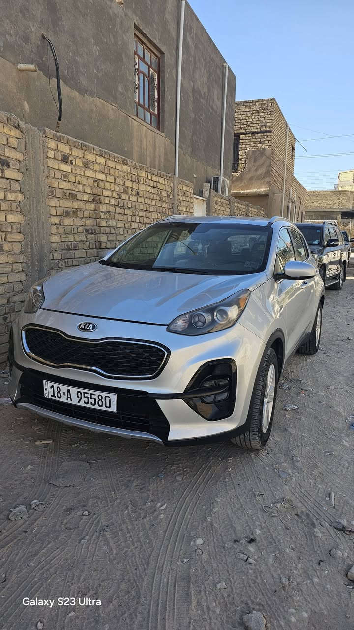 KIAسبورتج
موديل ٢٠١٩ 

وارد امريكه 

الضرر موضح بالصور (البنيد مصلح نفسه وصبغ نص بنيد )

السياره مكفوله من لغد شاصي 

السياره نص فول

بيع او مراوس  

السعر ١٥٥ تحولي ثاني يوم 

مكان السياره بابل قضاء القاسم @
رقم الهاتف ***********
