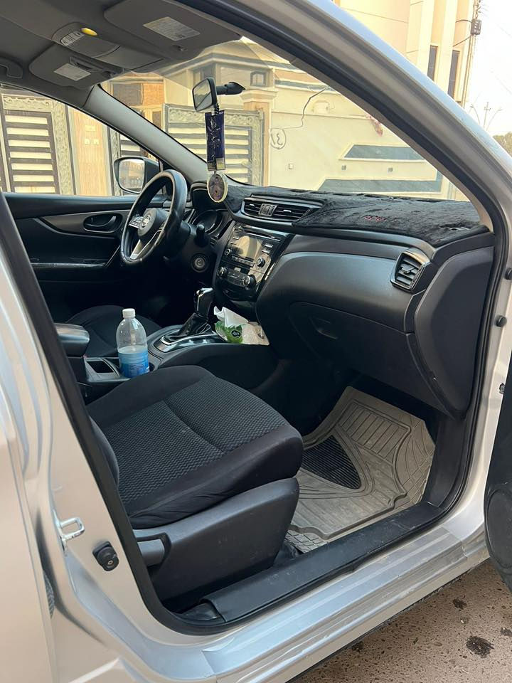 نيسان روج 2017

⸻

🚗 للبيع فقط – نيسان روج 2017خصوصي

✨ المواصفات:
    
    •تحكم ستيرن
    •گير cvt اقتصادي
    •كامره خلفيه مع رادار
    •رادار في المرايه الجانبيه
 • محرك وكير كفالة شرط الفحص
 • كهربائيات كاملة ✅
 • داخلية نظيفة جداً
 • صرف اقتصادي ومناسبةللاستخدام اليومي

🛠 الملاحظات:
 • السياره مكفولة كفالة عامه بدون صبغ بيها رصعات خفيفه في باب الصدر

💰 السعر المطلوب: 133 (بيه مجال بسيط ✅)

📍 الموقع:
(الرمادي)

📞 للاستفسار: ***********
(***********)
