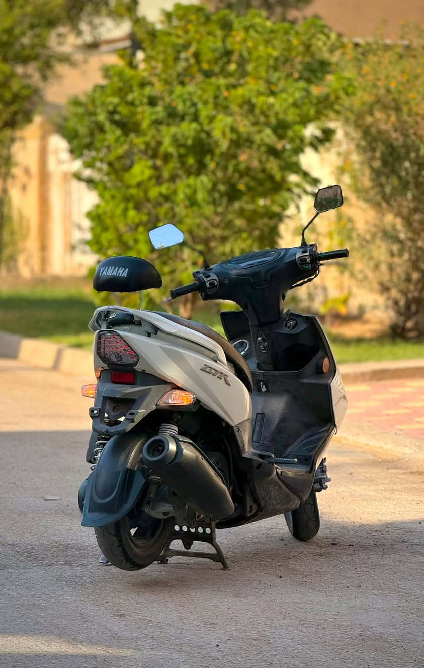 GTR ثعلب جي تي ار
الدراجة بلادية من التاير لتاير كفرات اصلي ختم واحد مكينة ممفتوحة مكفولةً ماشية 29 الف دراجة جديدة كلش وممتعوبة شلعة معدل نعومة كلهة عل كفالة اوراقها كاملة وبيعلك اباب البيت اخذهة افحصهة وين متحب او تجيب اي احد يفحص فيتر ويشي يختلف عن الحجي وصور انطيك الدراجة وكراويك وتروح السعر 775 وبيهة مجال بسيط مكاني بغداد البياع ***********
