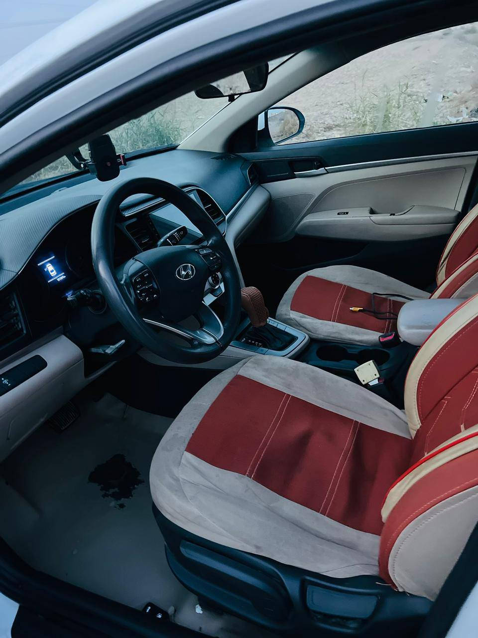 سلام عليكم انتره موديل 20 خليجي فول بصمه معوقين بعد ثلاث اشهر وصير حره شرطيه بعد ثلاث اشهر وتخلص يعني صير حره متجيه تجيه خفيفه كلش لا صواصي ولا تكم كله سليم تبريد سدر تتفه تواير كامله سياره حلوه كلش سعر 117 بيه مجال رقم صاحب سياره *********** اني مكلف بنشر ما اجاوب المكان ميسان لقلعه
