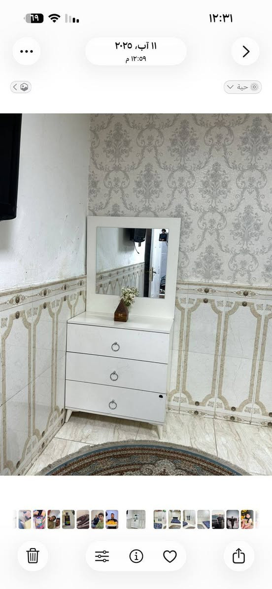 غرفه للبيع السعر 500 العنوان البصره الكندي شارع العريض قرب مدرسه الحريه الشراي يتصل مامتواجد بلفيس هاذ رقمي 👈🏻***********
