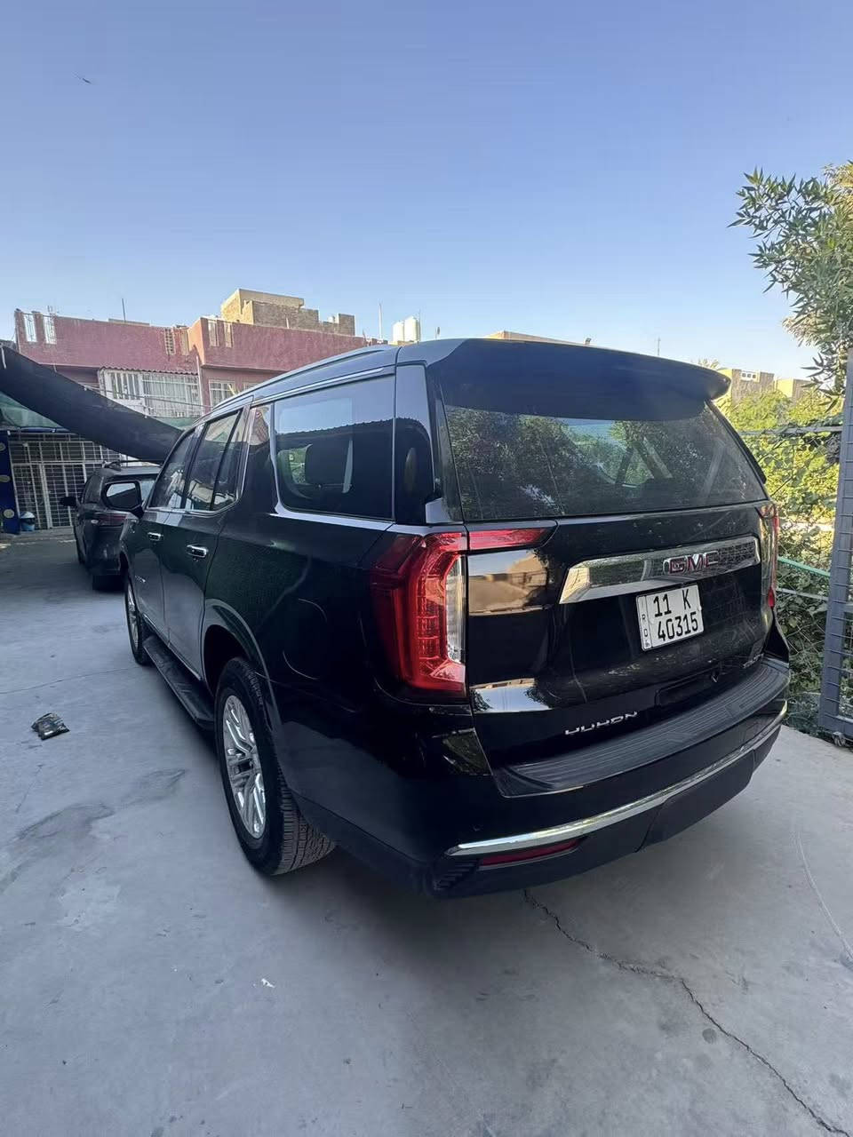 السعر  55.000$ وبيها مجال رقم بغداد
ماشية 26.000 الف كيلو 
* يوكن SLT زيرو رقم بغداد 

* ⁠ضمان وكالة المنصور  

* ⁠الموديل 2024 رقم بغداد)

* ⁠حجم المحرك : 5.3 Cc

* ⁠تشغيل عن بعد سماعات BosE

* ⁠شاشة امامية كبيرة كامرة خلفية 

* بصمة تشغيل بصمات ابواب 

* رادار امامي رادار خلفي 

* ⁠رادار جانبي (نقطة عمياء)

* ⁠تحديد مسار (مثبت سرعة) قيادة ذاتية 

* ⁠ويل كب قياس (20 انج)

* ⁠شباك نيكل يدات ابواب نيكل 

* ⁠ترايش ابواب نيكل مقاعد 7 راكب 

* ⁠شاحن وايرليس ثلاجة 

* ⁠جنطة خلفية كهرباء 

* ⁠شاشة كبيرة شاشة دجتل 

* نظام تشغيل واطفاء السياره ذاتي

* ⁠نظام تحديد مسار حساس امامي خلفي  

*كشنات كهرباء عدد 2
تبديل الدهن فقط في الشركة اليوم تم تبديل الدهن وصيانة كاملة 
بغداد زيونة ***********
