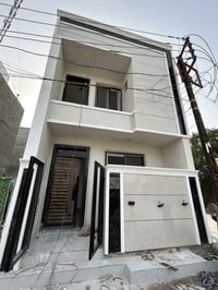 ✨السلام عليكم  🏠#للبيع_بيت_ركن 50متر واجهيه 5متر نزال 10متر  🏗️بناء طا...