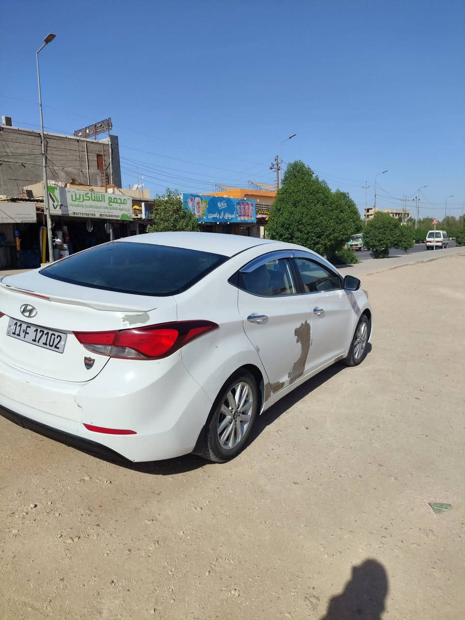 النترا خليجي موديل 16 
مكينه 1800 بيها قطعتين مثل ما موضح 

سونار بل منشور 

ماشيه 200 الف حقيقي 

فول مواصفات عدا البصمه فتحه سقف وتبريد قطعتين ومري شفط ومانع انزلاق وشاشه جامه اوتو لايت زنون 

رقم بغداد لون ابيض 
 
سياره حداديه جديده ودواخلها جديده وتخم تايرات جدد 

ب 127 وبيها مجال شي قليل

***********
