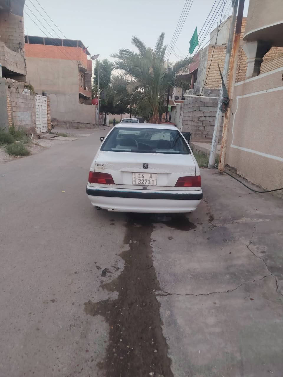 السلام عليكم بيجو بارص للبيع موديل 2013
سيارة جاهزة من كلشي كير مكفول

محرك مكفول الكشر شوفت عينكم

عوزة شوية تكحيلات تبريد ثلج ❄️

السنتر لوك شغال ريمونت 

اني موضف اروح بيهة للدوام

و ارجع و عل أيدي
 السيارة مرتبهة خبرتي على كدي🙏 

تحويل اشوكت ما تريد السعر ٣٥ وبيهة مجال

 مكاني مقابل المرور

مال حسينية ***********
