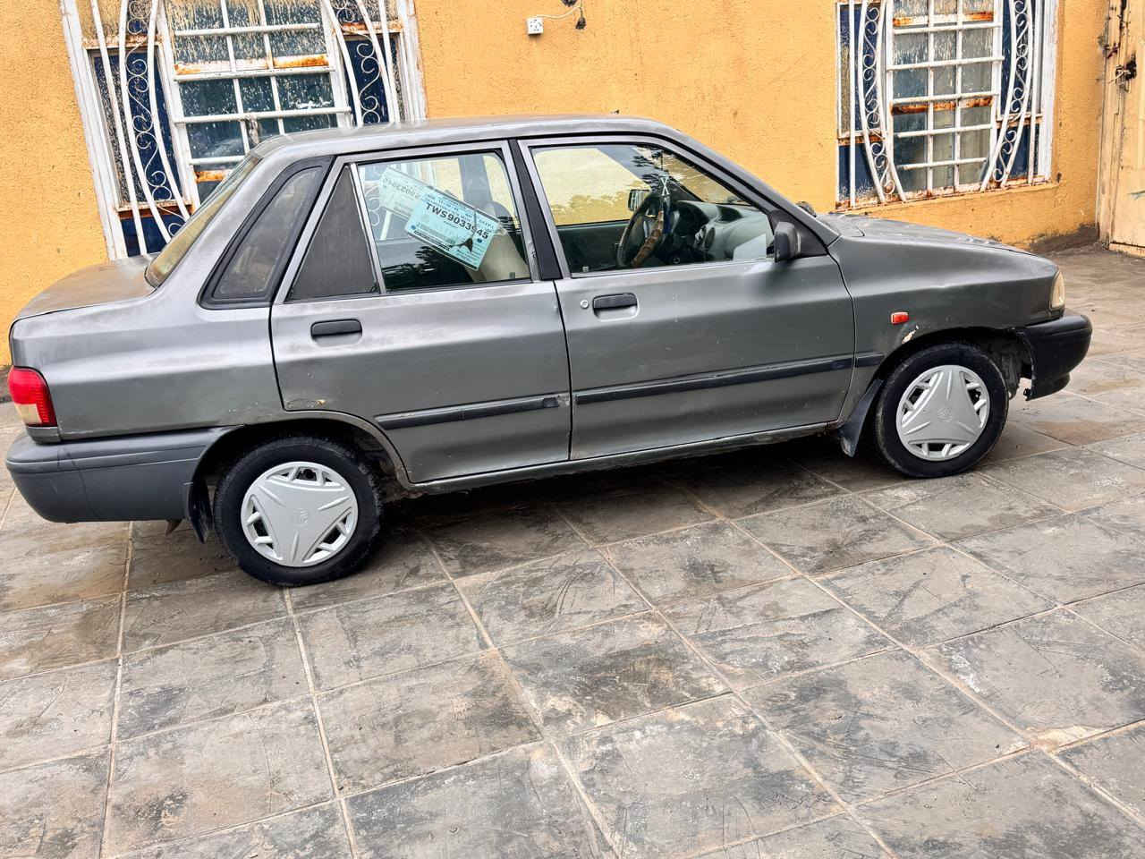 سلام عليكم  موديل 2012 
كفاله عامه من كلشي 
من محرك وكير وتايرات 
حداديه كهربايات 
تبريد شواصي رقم قادسيه 
الديوانية مكان سياره 
سعر ب33سياره حلوه
***********
