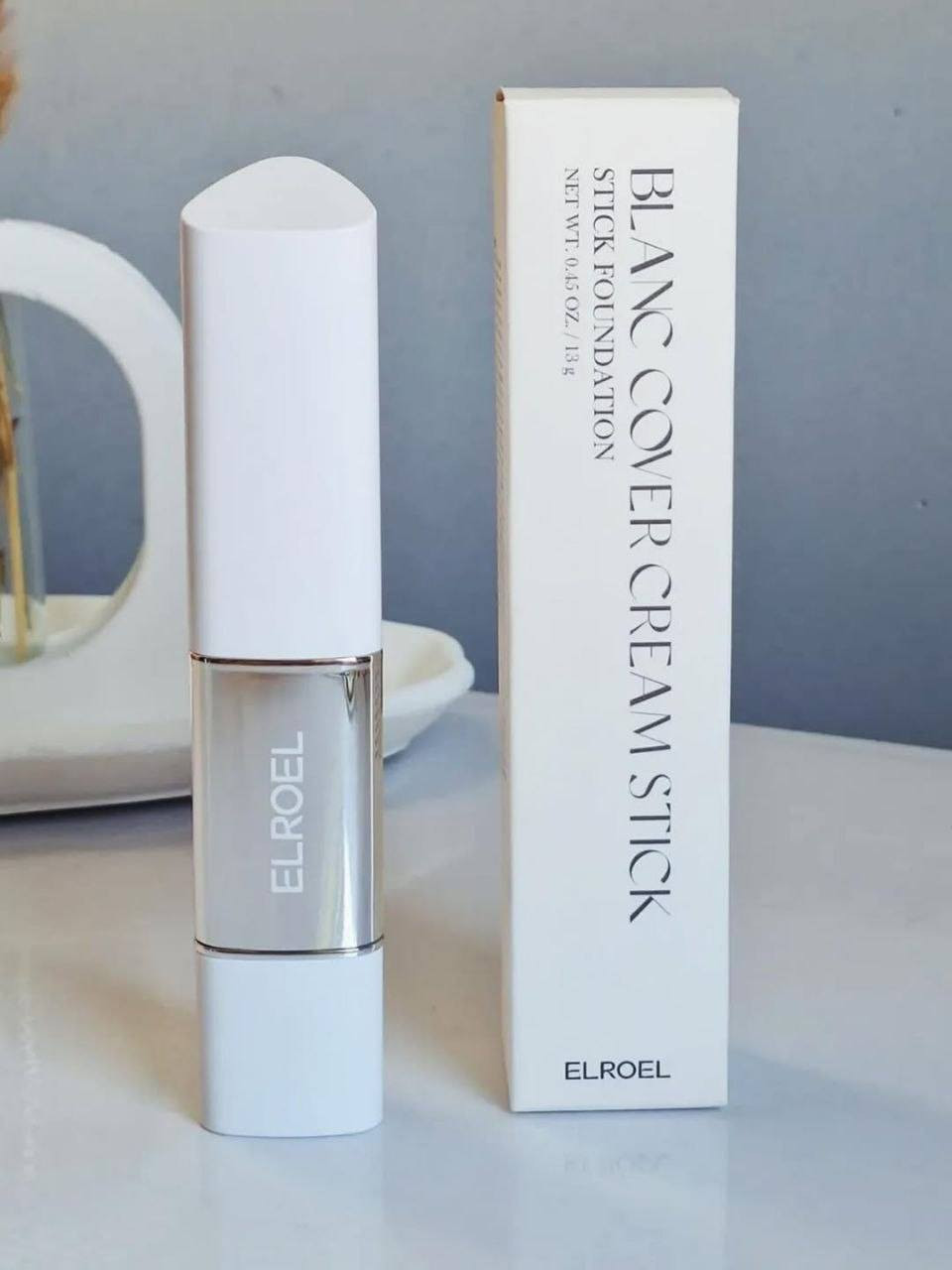 🔥 توفر لترند كريم الاساس السحري من إلرويل ✨ ELROEL Blanc Cover Cream Stick ✨
اكتشفي سر البشرة الكورية المثالية مع كريم الأساس السحري 
💎 تقنية ذكية لتغيير اللون تبدأ بتركيبة كريمية بيضاء وتنسجم مع لون بشرتك الطبيعي للحصول على مظهر متجانس وطبيعي.

🖌️ فرشاة مدمجة عالية الكثافة لدمج سريع وسهل دون تكتل أو خطوط.
💧 تركيبة تجمع بين التغطية والعناية، غنية بالكولاجين ومكونات مرطبة تساعد على منح البشرة مظهراً أكثر نعومة وإشراقاً.
🌸 تغطية مثالية ولمسة ندية مشرقة تدوم لساعات مع إحساس خفيف ومريح على البشرة.
✔ مناسب للاستخدام اليومي
✔ تغطية متوسطة إلى عالية
✔ مظهر طبيعي ومشرق
#الاصلي المنشأ امريكي 🇺🇸💯
#سعرخاص
🚘 يوجد خدمة توصيل لجميع محافظات العراق 🚘


**إذا كنت صاحب هذا الإعلان وتريد حذفه لأي سبب، رجاءا أرسل رسالة إلى الدعم الفني**
