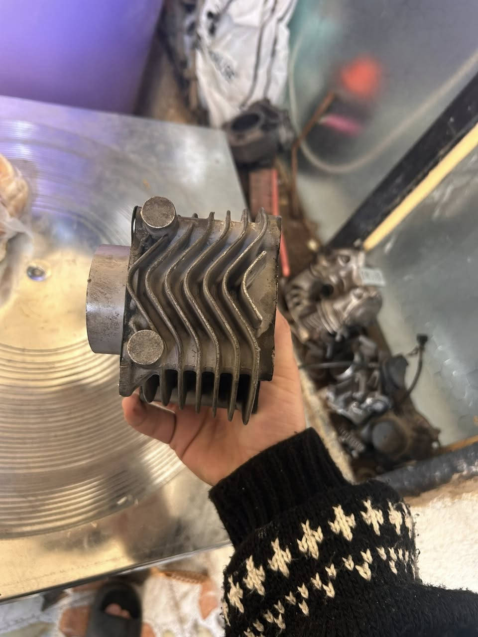 سلام عليكم نواعم للبيع مال رمبه كلهن عشغل كور مال 59 ويشغل63 بوش ثنين ٥٩ مشيفات  كابريترات ثنين ٤ براغي وحده صغيره مال ٥٩ وفوك وثانيه مال سبعينات همين عشغل  
وسلف رياضي  ترجيه مكاني عطيفيه ***********
