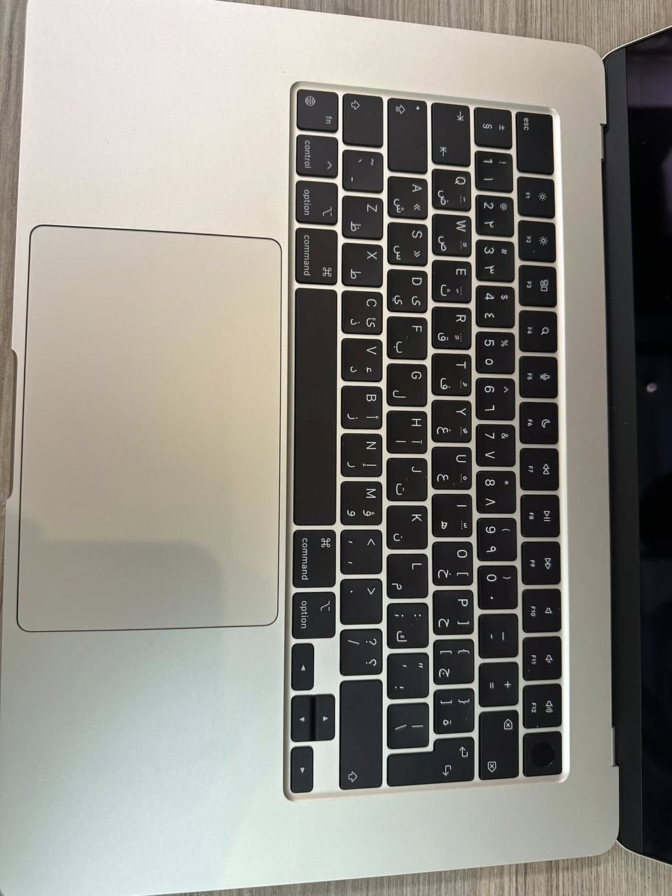 macbook air 15
m2 
ram 8 
hard 512 
مشحونة ٤ مرات شاشة ١٥ انج 
لون ذهبي نضافة ١٠٠٪؜
السعر مليون و350 وبيها مجال 
غراضها كاملة كارتونة وشاحنة
*********** 
بغداد المنصور
