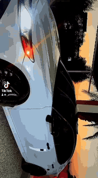 كامري XSE اعلى فئة فول مواصفات هايبرد..موديل 2022 لون سموك المميز ماشية 57 حادثها جاملغ وبنيد سيارة حلوة وكاعدة سعرها 196 وبيها مجال بسيط مكاني اليوسفية
للاستفسار اتصل على هذا الرقم ***********
