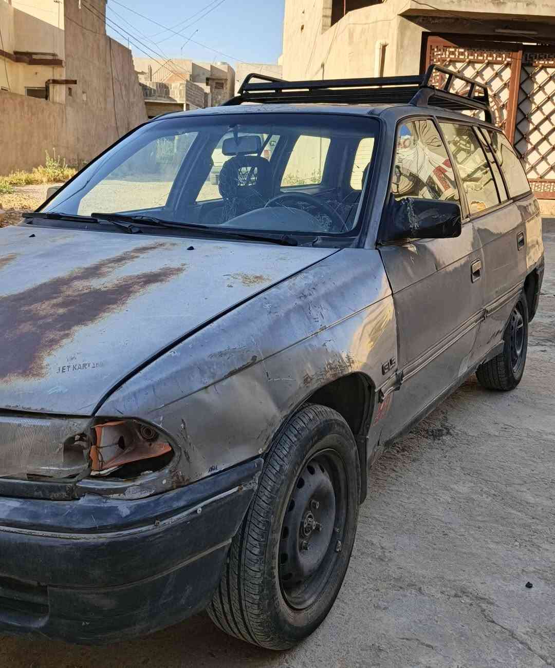 سيارة اوبل استرة استيشن موديل 93 
‏محرك اربعة سلندر بخاخ رقم بغداد سنوية موازي 
‏بيها كابون ورقي 
‏السعر 32 وبيها مجال شي بسيط
العنوان بل موصل 
‏للاستفسار  ***********
‏الرقم مفتوح من الساعة 10 صباحا الى الساعة 10 مساء
‏

