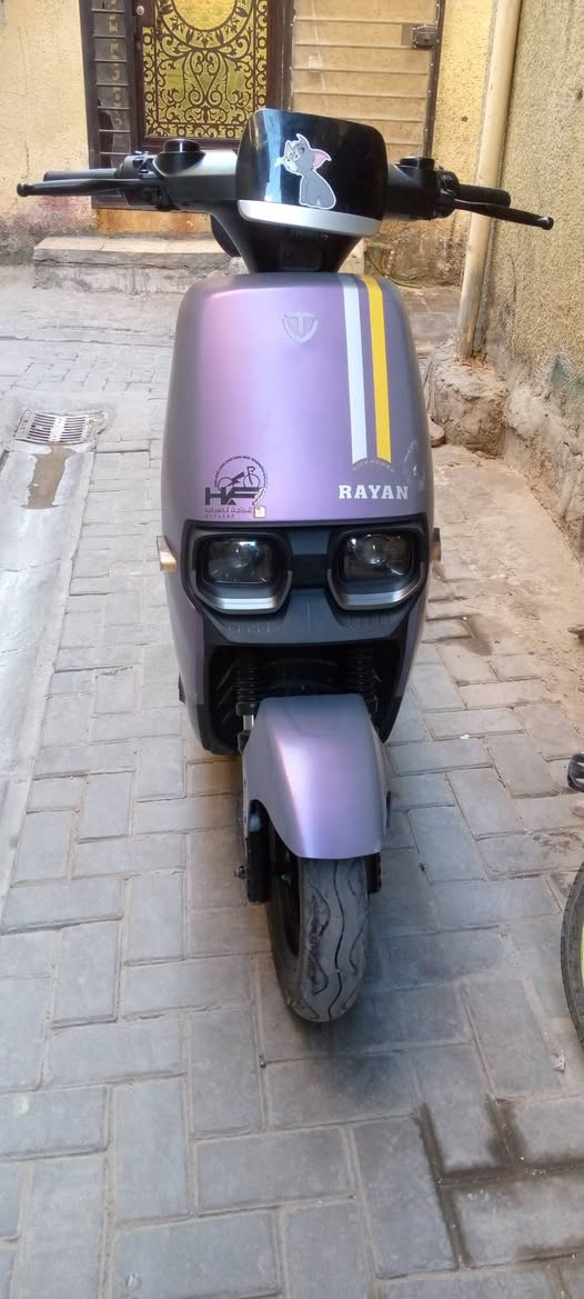 دراجه للبيع كامله مابيه أي نقص السعر 750 بغداد الكفاح ***********
