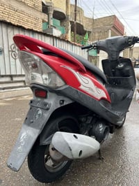 عدلة للبيع دراجة بلادية كلها وختم واحد وية المحرك السعر 950 الاتصال 07...