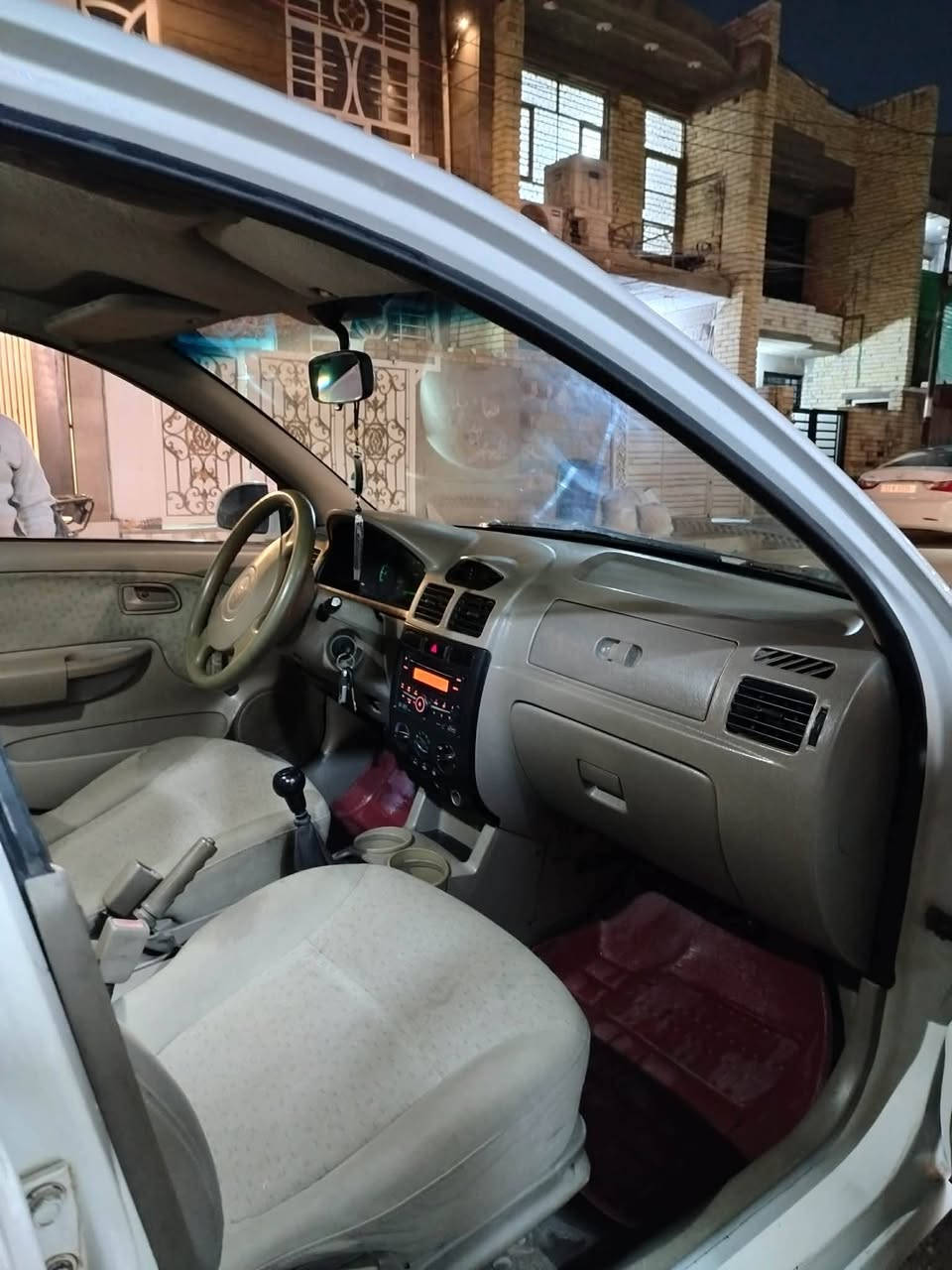 السلام عليكم. كيه ريو بغداد سنويه بسمي موديل 2003 مكينه كير تبريد كله جديد مكفوله من الضربه مابيها اي خياس السعر 45 وبيها مجال حك الجيه عنوان الدوره شارع 60. رقم تليفون ***********
