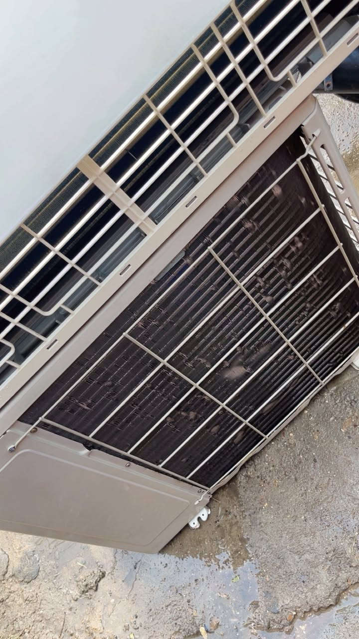 السلام عليكم اخوان سبلت للبيع نوع ميديا ثنين طن بعدة جديد مستخدم قليل نظافة 90/100 مغسول وكامل كبل تشد ما مصلح السبلت ابد غاز R410 مفول وكامل ماطور T3 الحديث السبلت كامل مكمل مع كامل ملحقاته بواري ريمونت قاعدة وايرات السبلت مع ضمان عل فحص تجي تاخذة من باب بيتي 
السعر : 425 وبي مجال 
الموقع : بغداد شارع فلسطين 
واتساب : ***********
