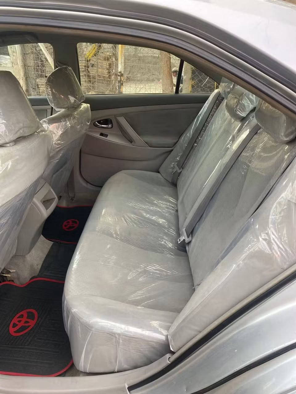 كامري 2007
سعر 100 مجال بسيط
محرك وكير شرط
6 سلندر محرك افلون وارد امريكي
مواصفات ال LE المعروفة
مكفوله من الضرر ولصبغ

كشن كهرب 
كروز سرعة
تحكمات ستيرن
رقم الماني بسمي
السياره بيها ملاحظات بسيطه تقليمات 
 للأستفسار ***********
***********
مكانها موصل حي الأعلام
