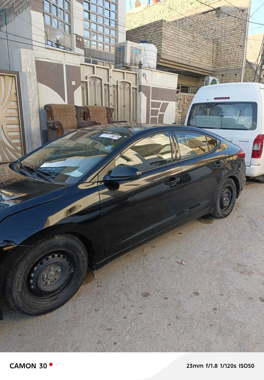 السلام عليكم من رخصة الادمن 
النترا موديل ٢٠٢٠ وارد أمريكي مكينه 2000دوش 
ضربته جاملغ وبنيد 
سياره فول ماعده الفتحة والبصمه
سياره شادلها منضومه غاز +لايتات عدسات زنون 
زرع
رقم بابل بسمي مشروع وطني مكان سياره 
بغداد بل الأمين ثانيه 
السعر 127
رقم ***********
